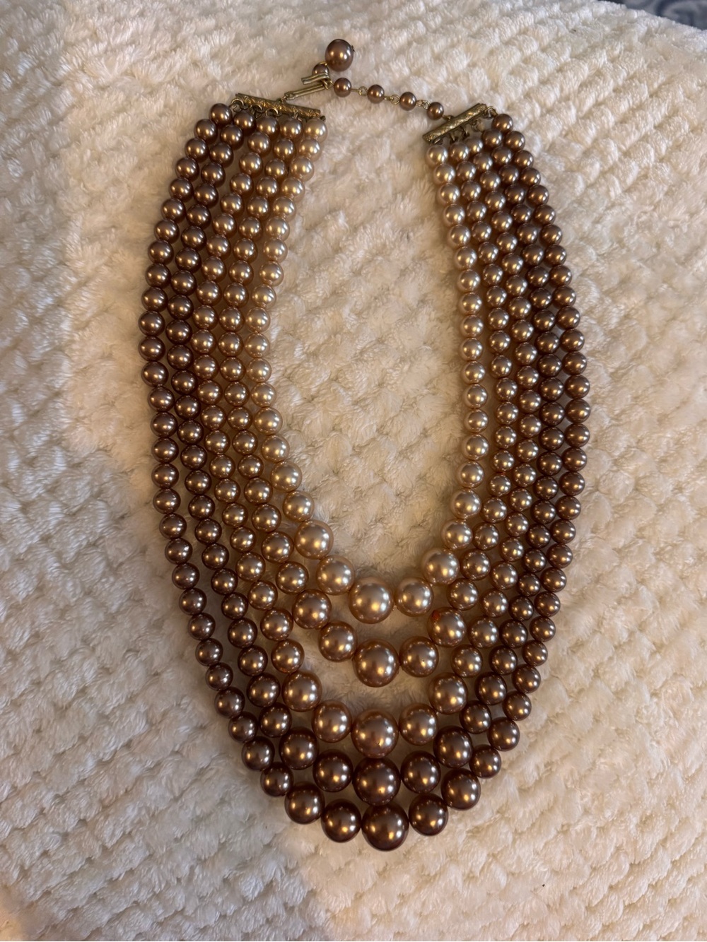 Vintage champagne, light brown faux pearl necklace